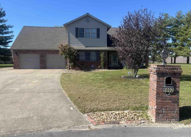 Property at 1602 Carmie Ln, Marion, IL 62959, 4 beds, 2.5 baths