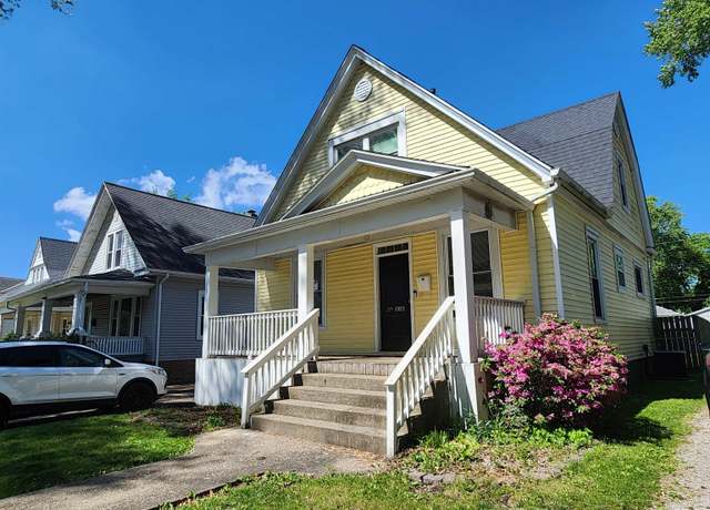 Property at 1921 S Spring St, Springfield, IL 62704, 3 beds, 2.5 baths