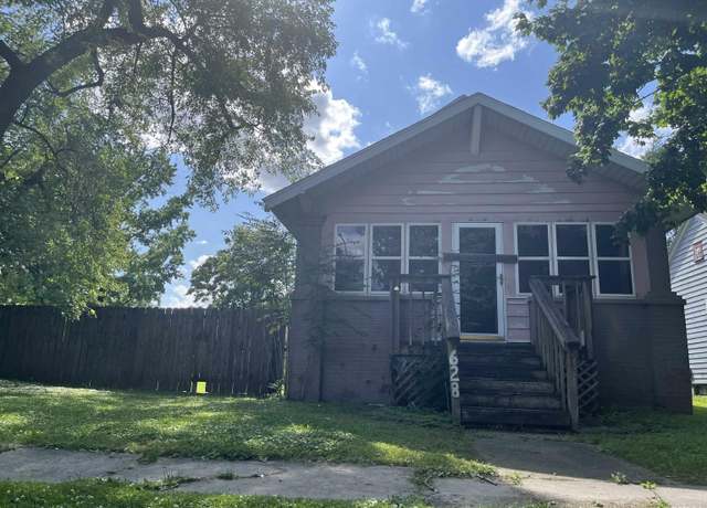 Property at 628 S Elm St, Centralia, IL 62801