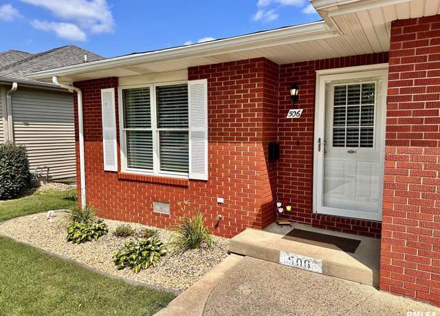 Property at 506 Westwinds Dr, Jacksonville, IL 62650, 2 beds, 2 baths