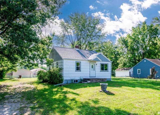 Property at 212 Esser St, Washington, IL 61571, 2 beds, 1 bath