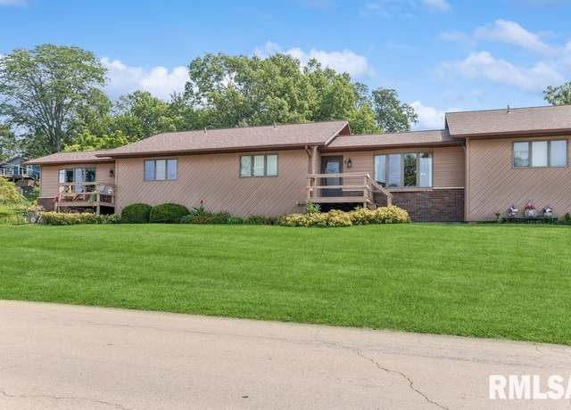Property at 301 4th St, Fulton, IL 61252, 2 beds, 1 bath