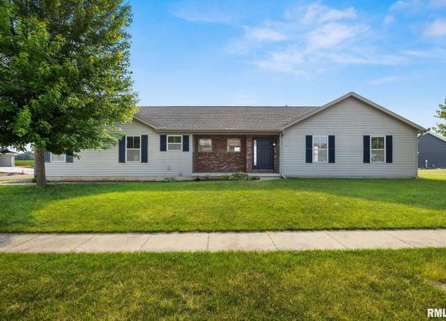 Property at 311 Stillwater Dr, Chillicothe, IL 61523, 3 beds, 2 baths