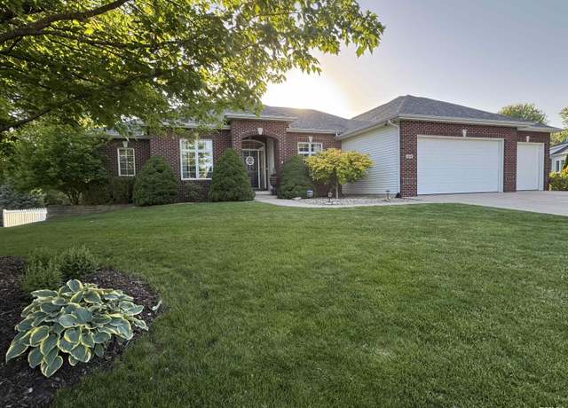 Property at 1305 Saratoga Chase, Sherman, IL 62684, 4 beds, 3.5 baths