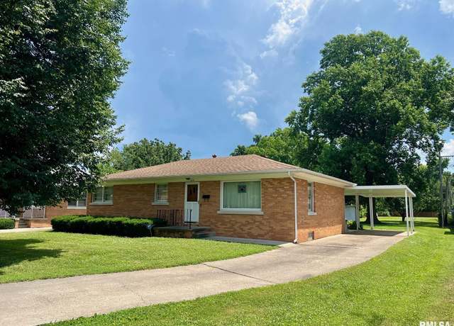 Property at 1618 N Stephens Ave, Springfield, IL 62702, 3 beds, 2 baths
