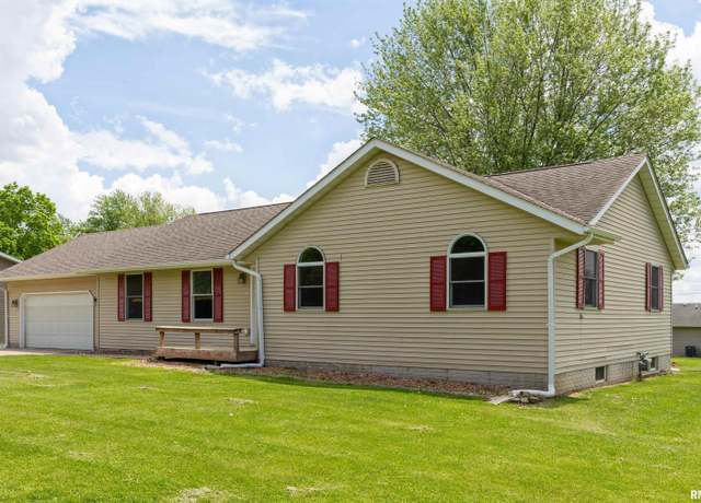 Property at 301 5th St, Matherville, IL 61263, 3 beds, 2 baths