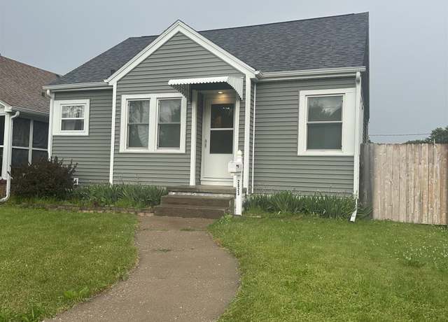 Property at 2023 N Filmore St, Davenport, IA 52804, 2 beds, 1 bath