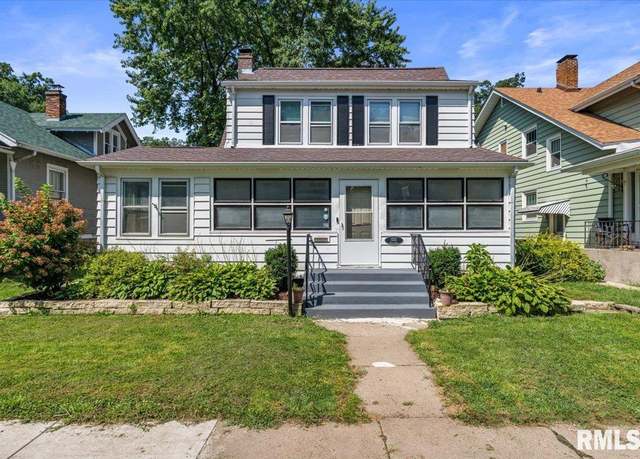 Property at 1532 28th St, Rock Island, IL 61201-3723, 3 beds, 2 baths