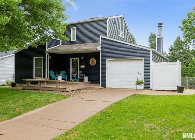 Property at 2927 S Hampton Dr, Bettendorf, IA 52722, 3 beds, 2 baths