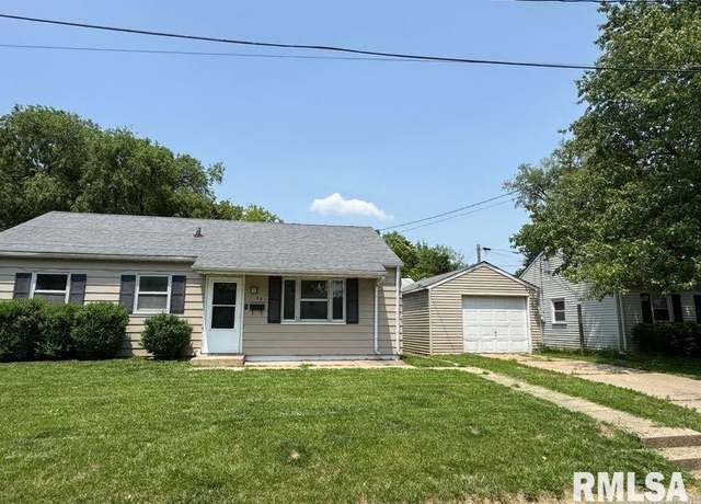 Property at 831 W Bartlett Ct, Peoria, IL 61604, 3 beds, 1 bath