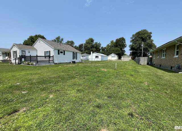 Property at 2945 Hampshire St, Quincy, IL 62301