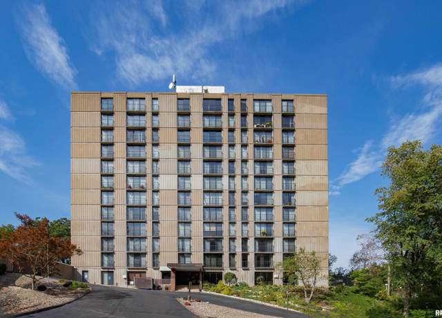 Property at 1800 7th St, East Moline, IL 61244, 1 bed, 1 bath