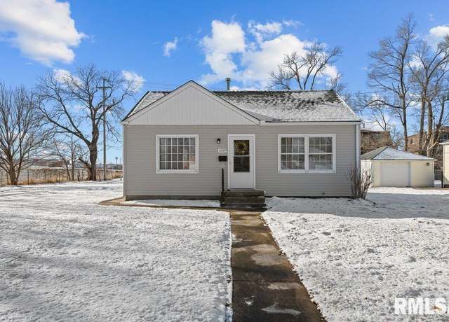 Property at 4009 26th St, Moline, IL 61265, 2 beds, 1 bath