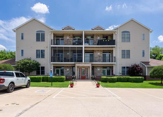 Property at 1871 Stone Gate Cir #11, Davenport, IA 52807, 2 beds, 2 baths