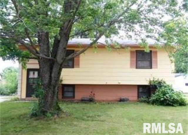 Property at 1216 N Blanchard St, Davenport, IA 52804, 4 beds, 1 bath