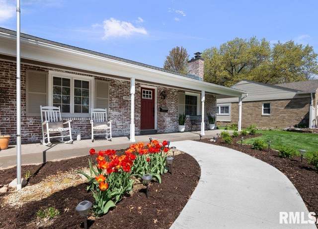Property at 1859 25th Avenue Court, Moline, IL 61265, 3 beds, 2 baths