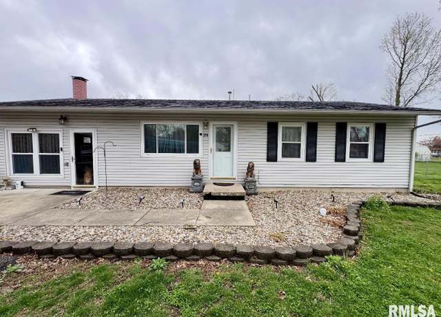 Property at 201 Janet Dr, Centralia, IL 62801, 3 beds, 1 bath