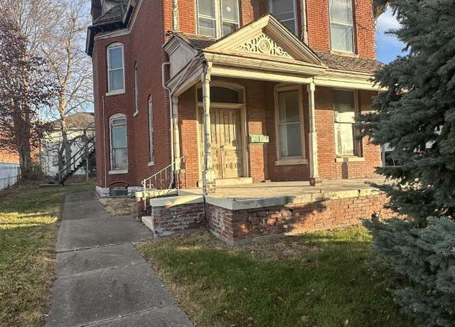 Property at 831 Broadway St, Quincy, IL 62301, 5 beds, 4 baths