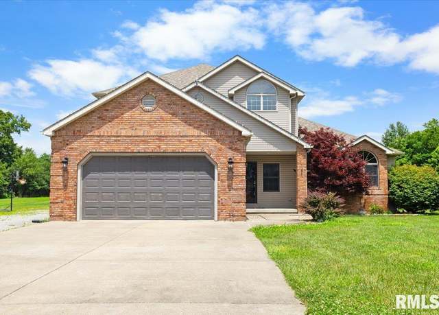 Property at 1615 Posey St, Marion, IL 62959, 3 beds, 2.5 baths
