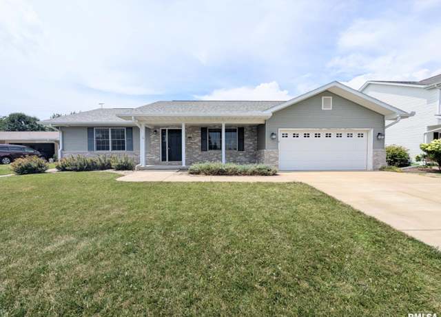 Property at 118 Gillman Ave, Washington, IL 61571-00, 3 beds, 3.5 baths