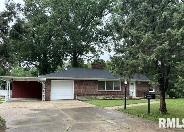 Property at 1811 Warren Ave, Mt Vernon, IL 62864, 3 beds, 2.5 baths