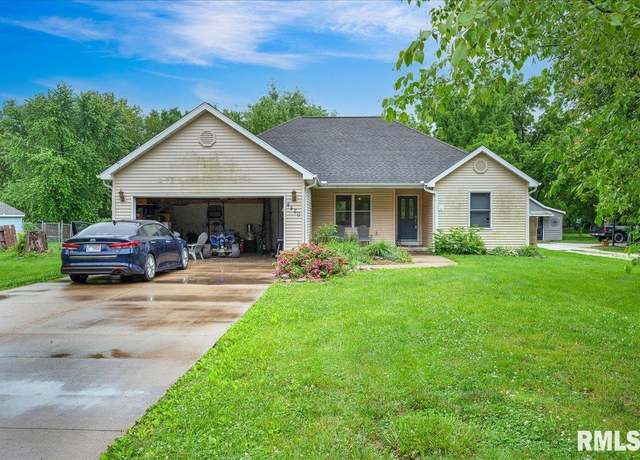Property at 4420 W Prairie Ln, Peoria, IL 61604, 5 beds, 2 baths