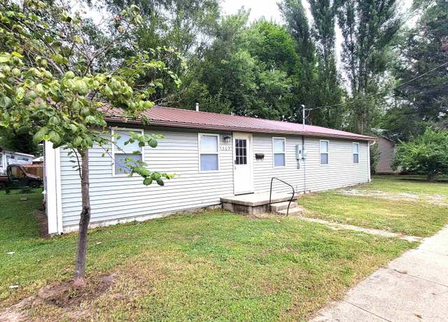 Property at 309 E Washington St, Flora, IL 62839, 3 beds, 1 bath