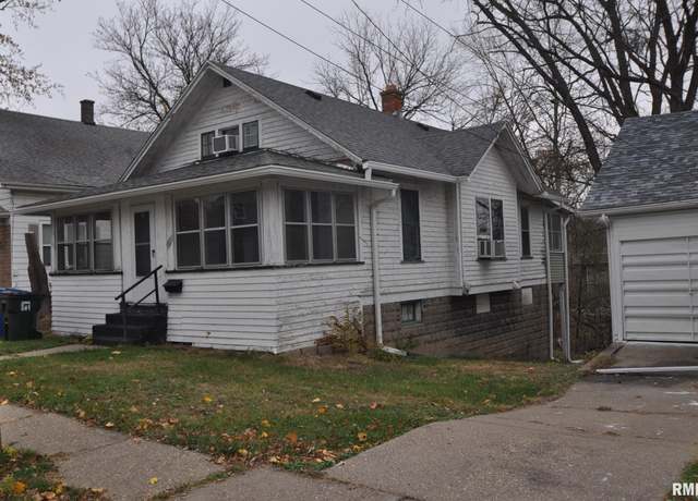 Property at 1815 Belle Ave, Davenport, IA 52803, 2 beds, 1 bath