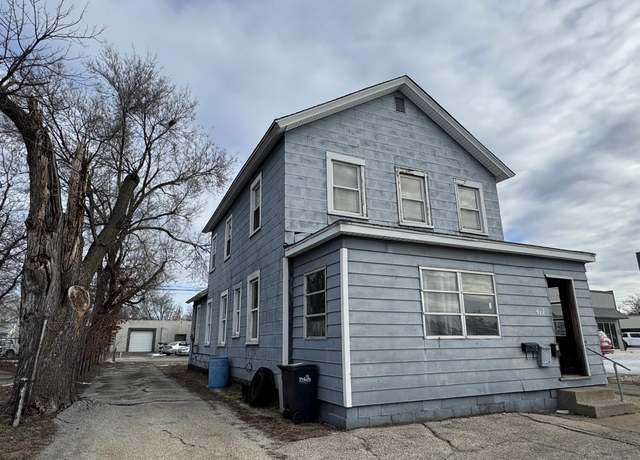 Property at 417 Ann Eliza St, Pekin, IL 61554, 3 beds, 3 baths