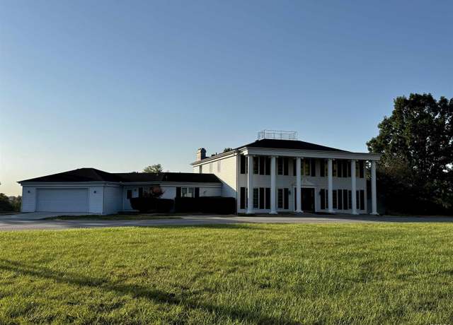 Property at 2001 Wigwam Hollow Rd, Macomb, IL 61455, 4 beds, 4.5 baths