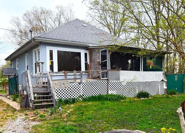 Property at 315 W Furlong St, Carrier Mills, IL 62917-1259, 2 beds, 1 bath