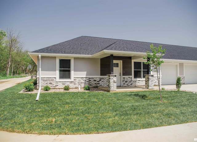 Property at 2803 N 23rd St #1, Quincy, IL 62305, 2 beds, 2 baths