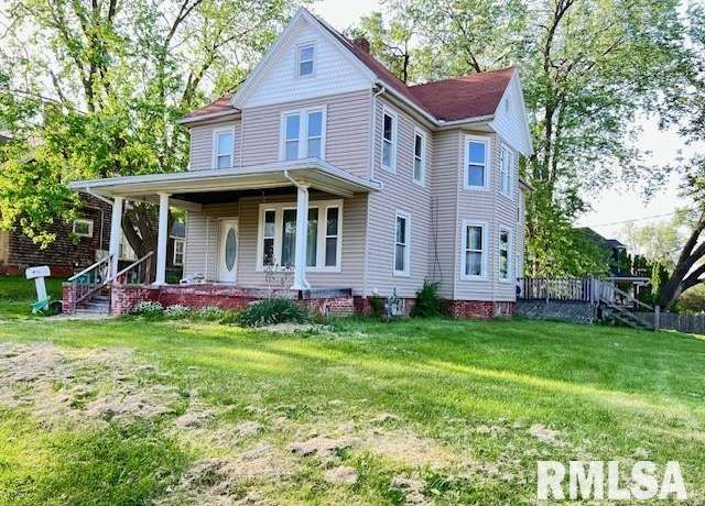 Property at 641 W South St, Galesburg, IL 61401, 5 beds, 2 baths