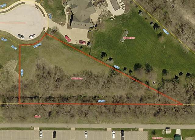 Property at 3004 W Pilgrims Way, Peoria, IL 61615