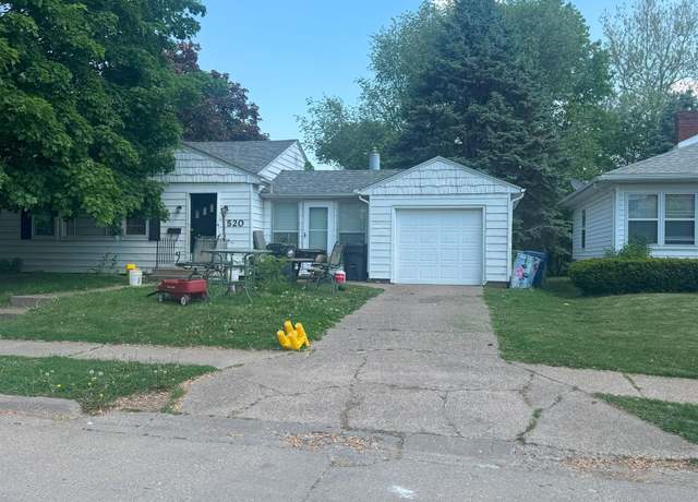 Property at 520 15th Avenue North, Clinton, IA 52732, 3 beds, 1 bath