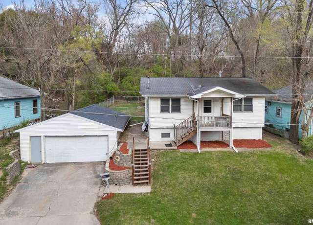 Property at 171 Hero St, Silvis, IL 61282, 3 beds, 2 baths