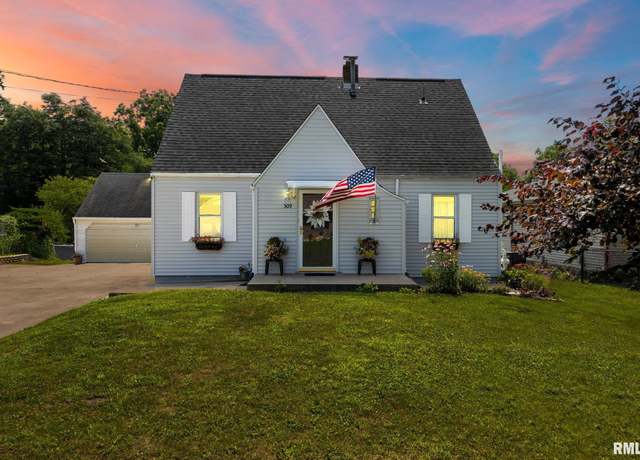 Property at 309 Peach St, Washington, IL 61571, 4 beds, 1.5 baths