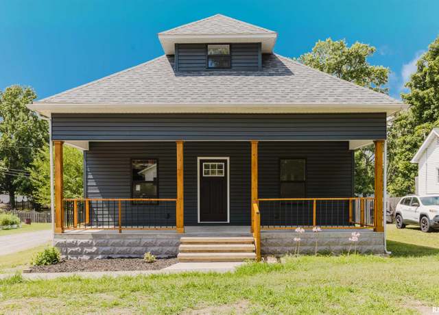 Property at 1504 Grand Ave, Johnston City, IL 62951, 3 beds, 3 baths