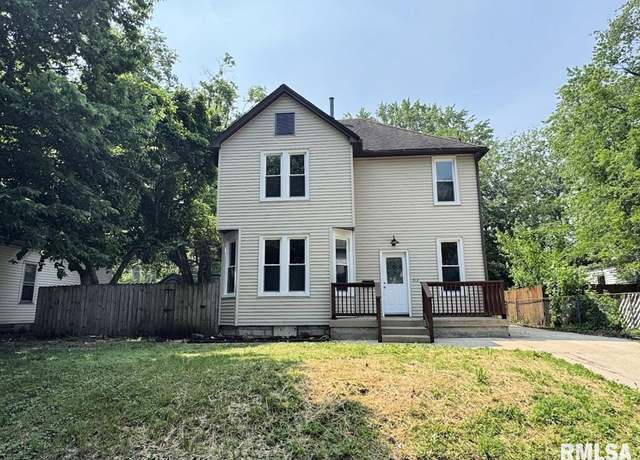 Property at 312 Park Ave, Pekin, IL 61554, 4 beds, 2 baths