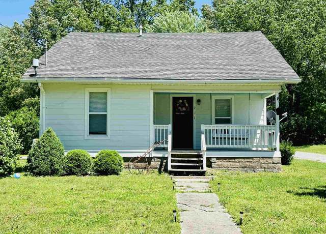 Property at 211 Chestnut St, Cambria, IL 62915, 3 beds, 1 bath