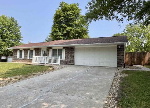Property at 1612 Joyce Ln, Macomb, IL 61455, 3 beds, 1 bath
