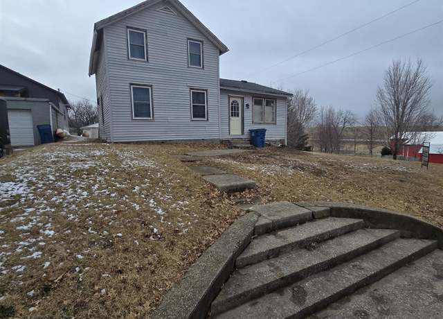Property at 200 Muscatine St, Dixon, IA 52745, 2 beds, 1 bath