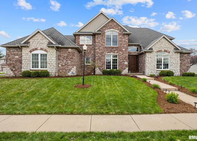 Property at 5808 Forestwood Dr, Peoria, IL 61615, 5 beds, 4.5 baths