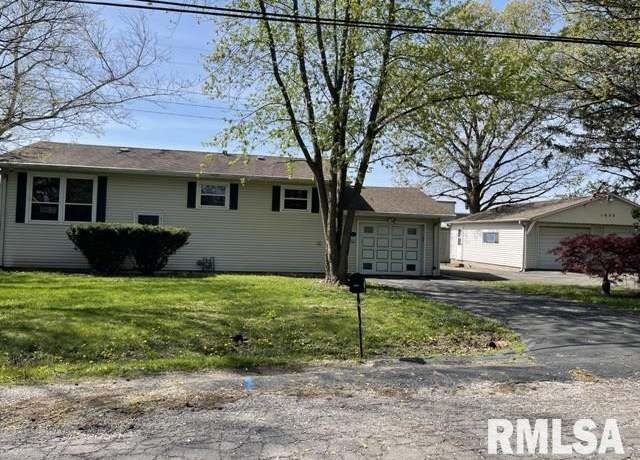 Property at 1639 Cooper Dr, Decatur, IL 62526, 3 beds, 2 baths