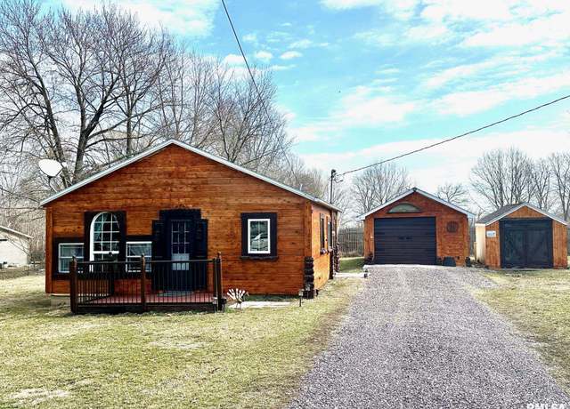 Property at 1206 King St, Jacksonville, IL 62650, 1 bed, 1 bath