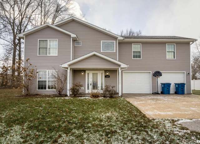 Property at 208 Townhouse Dr, Carterville, IL 62918, 4 beds, 2 baths
