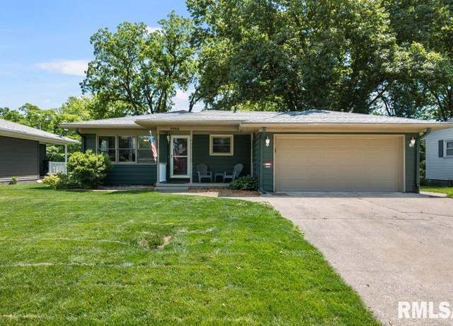 Property at 3413 37th St, Rock Island, IL 61201, 3 beds, 2.5 baths