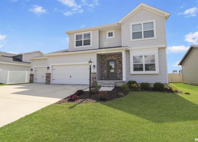 Property at 10329 N Heron Rd, Dunlap, IL 61525, 5 beds, 3.5 baths