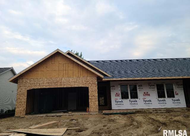Property at 3716 W Eagle Point Dr, Peoria, IL 61615, 2 beds, 2 baths