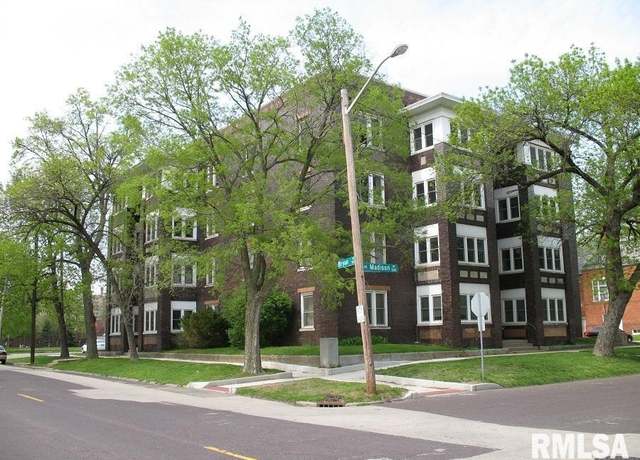 Property at 502 NW Bryan St, Peoria, IL 61603, 8 beds, 4 baths
